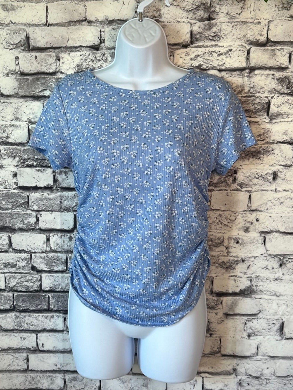 Wild Love Blue and White Floral Side Ruched Shirt Size L
